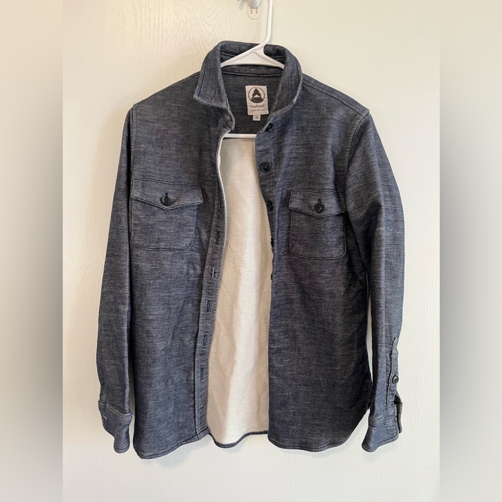 Tradlands button down Jacket small